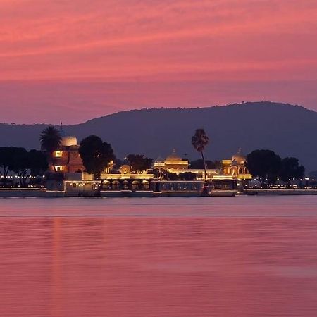 Jagmandir Island Palace - Grand Heritage Udaipur Buitenkant foto