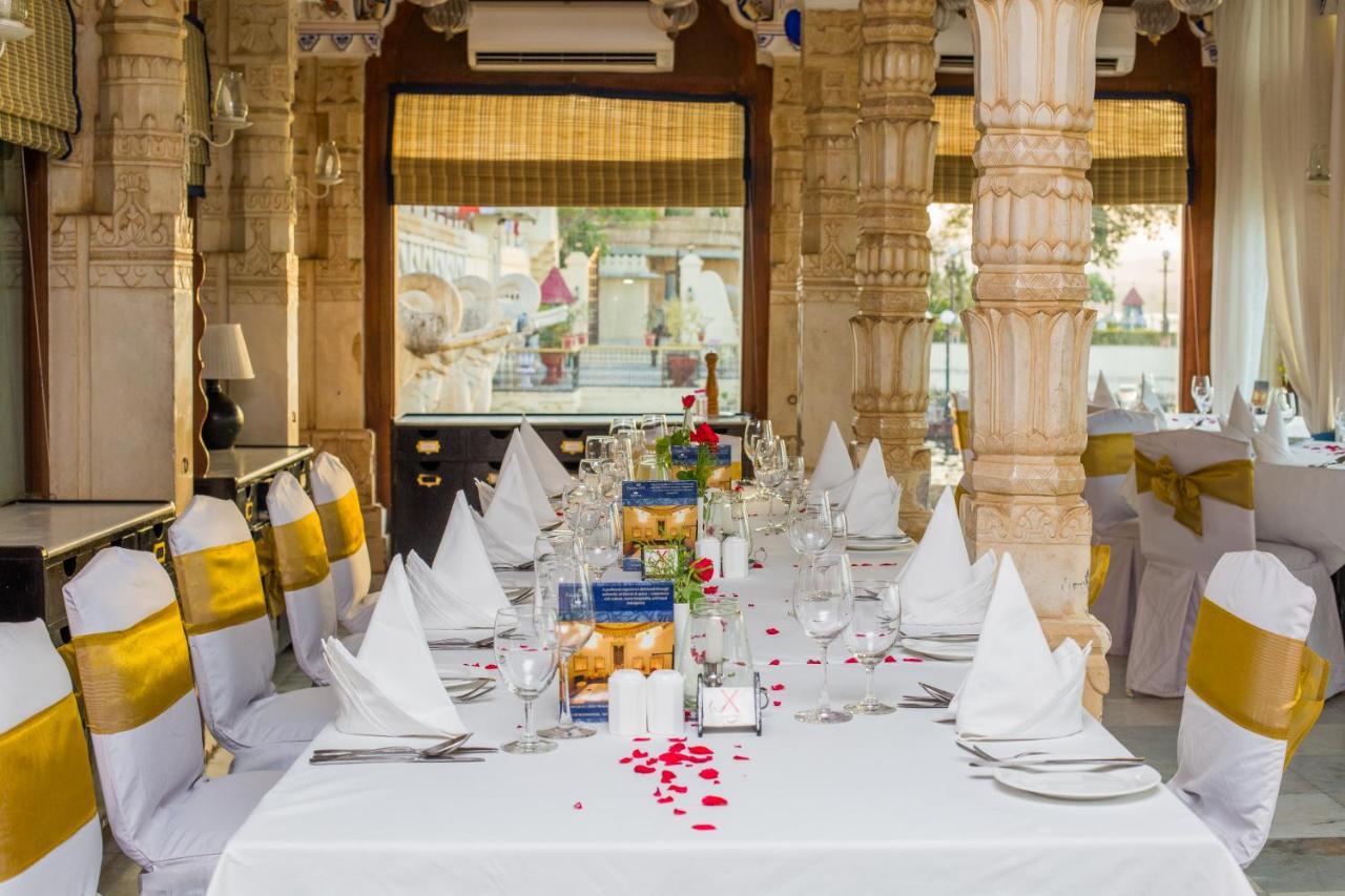 Jagmandir Island Palace - Grand Heritage Udaipur Buitenkant foto