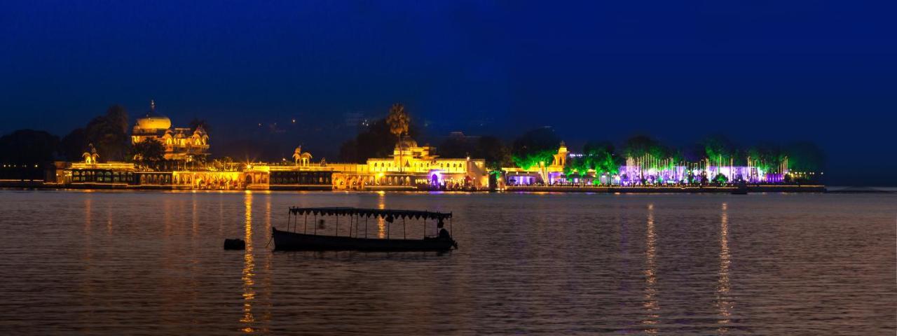 Jagmandir Island Palace - Grand Heritage Udaipur Buitenkant foto