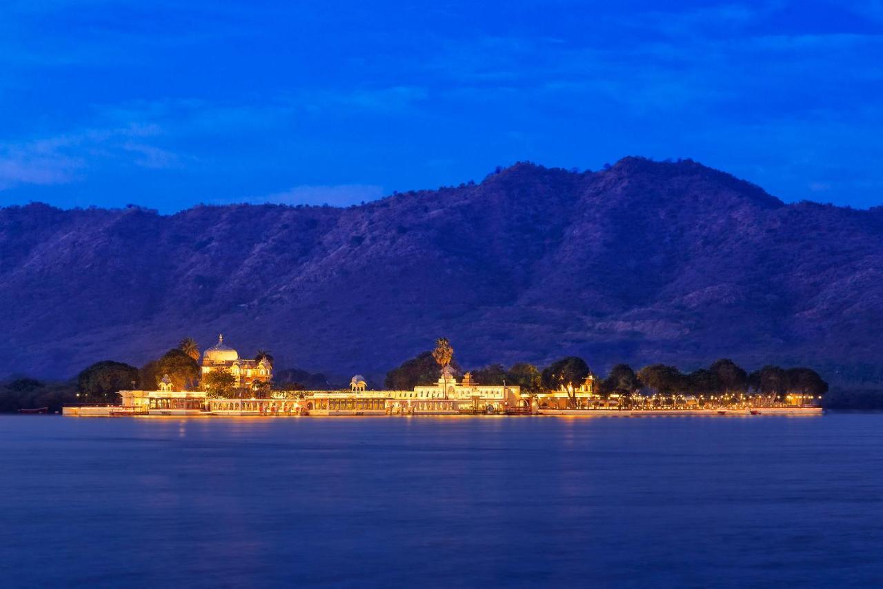 Jagmandir Island Palace - Grand Heritage Udaipur Buitenkant foto