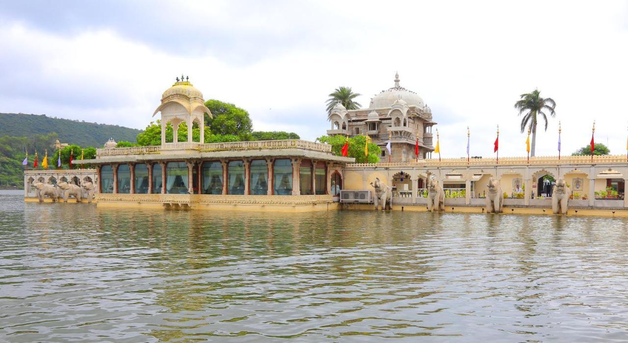 Jagmandir Island Palace - Grand Heritage Udaipur Buitenkant foto