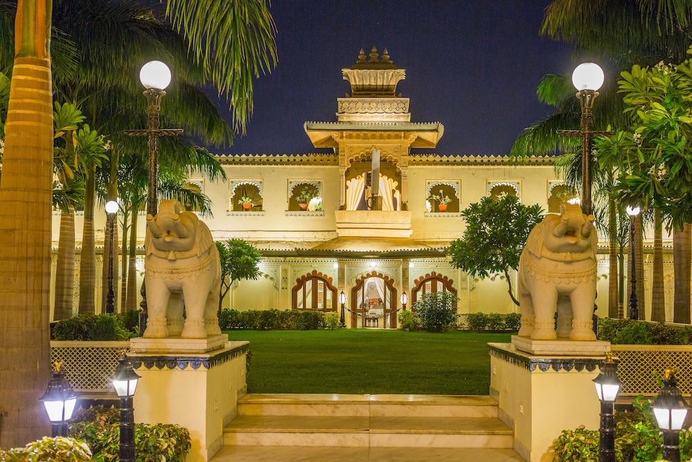 Jagmandir Island Palace - Grand Heritage Udaipur Buitenkant foto