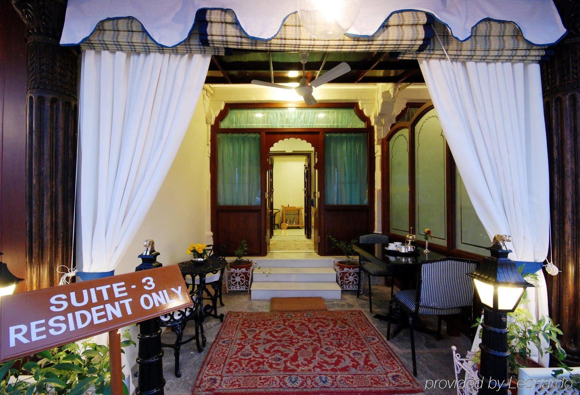 Jagmandir Island Palace - Grand Heritage Udaipur Buitenkant foto